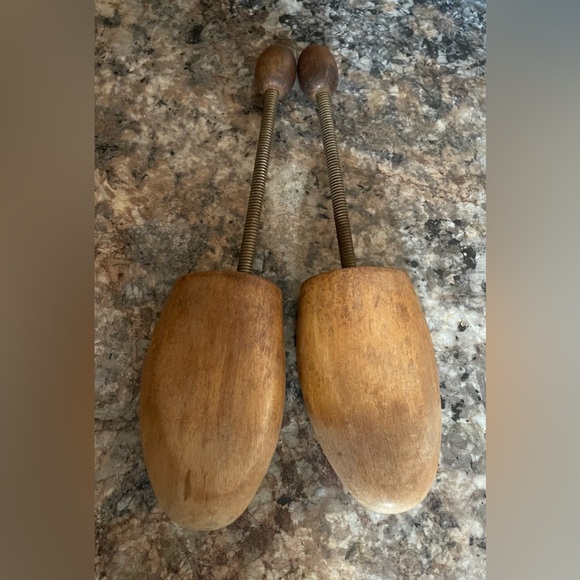 👞 Vintage Shoe Stretchers - Picture 6 of 9
